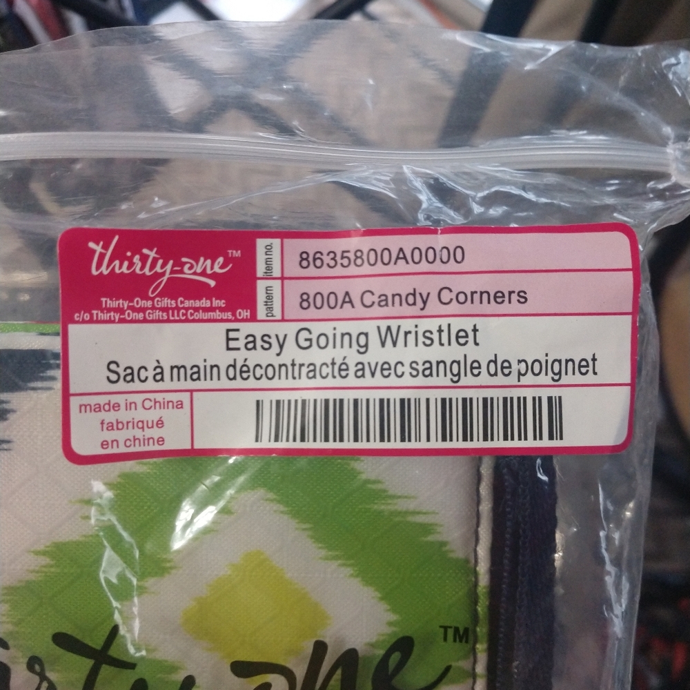 Thirty-one Easy Going Wristlet